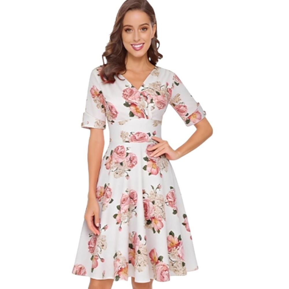 Mint Limit Floral Short Sleeve V Neck Fit And Flare Dress Size M Medium NWT